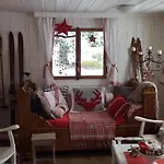Chic-hot Pot By Interhome